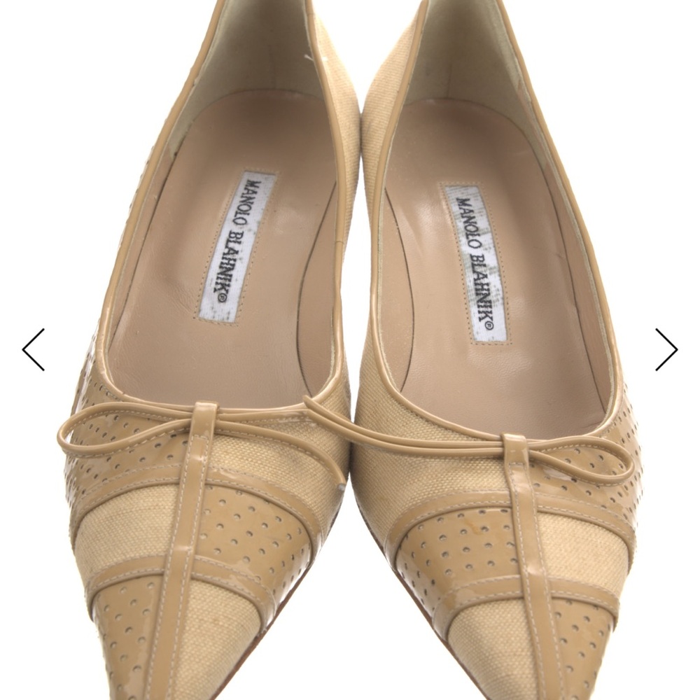 Manolo Blahnik Tan Perforated Bow Women’s Heels Size 8
